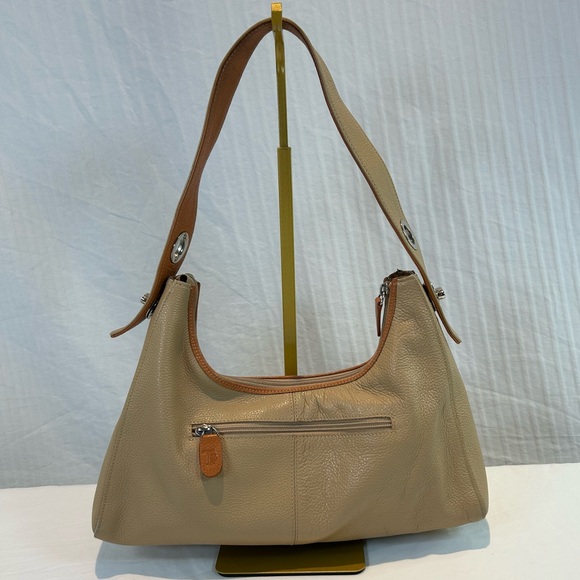 Two Tone Tan Leather Baguette Shoulder Bag - Picture 2 of 16